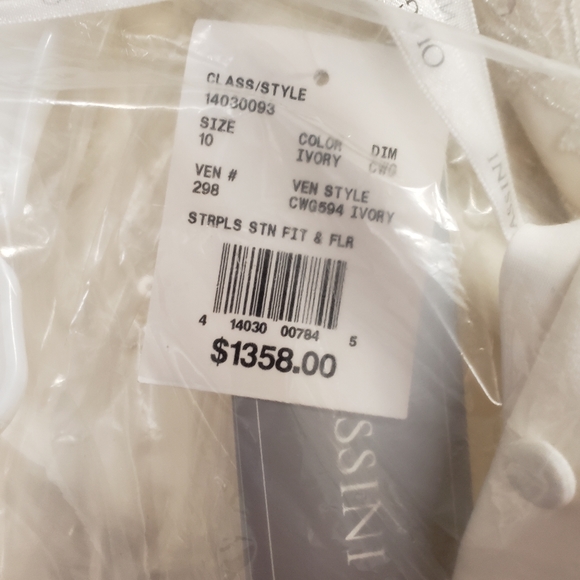 Oleg Cassini Satin Lace Strapless Wedding Dress! Never worn! Size 10 - Picture 13 of 13